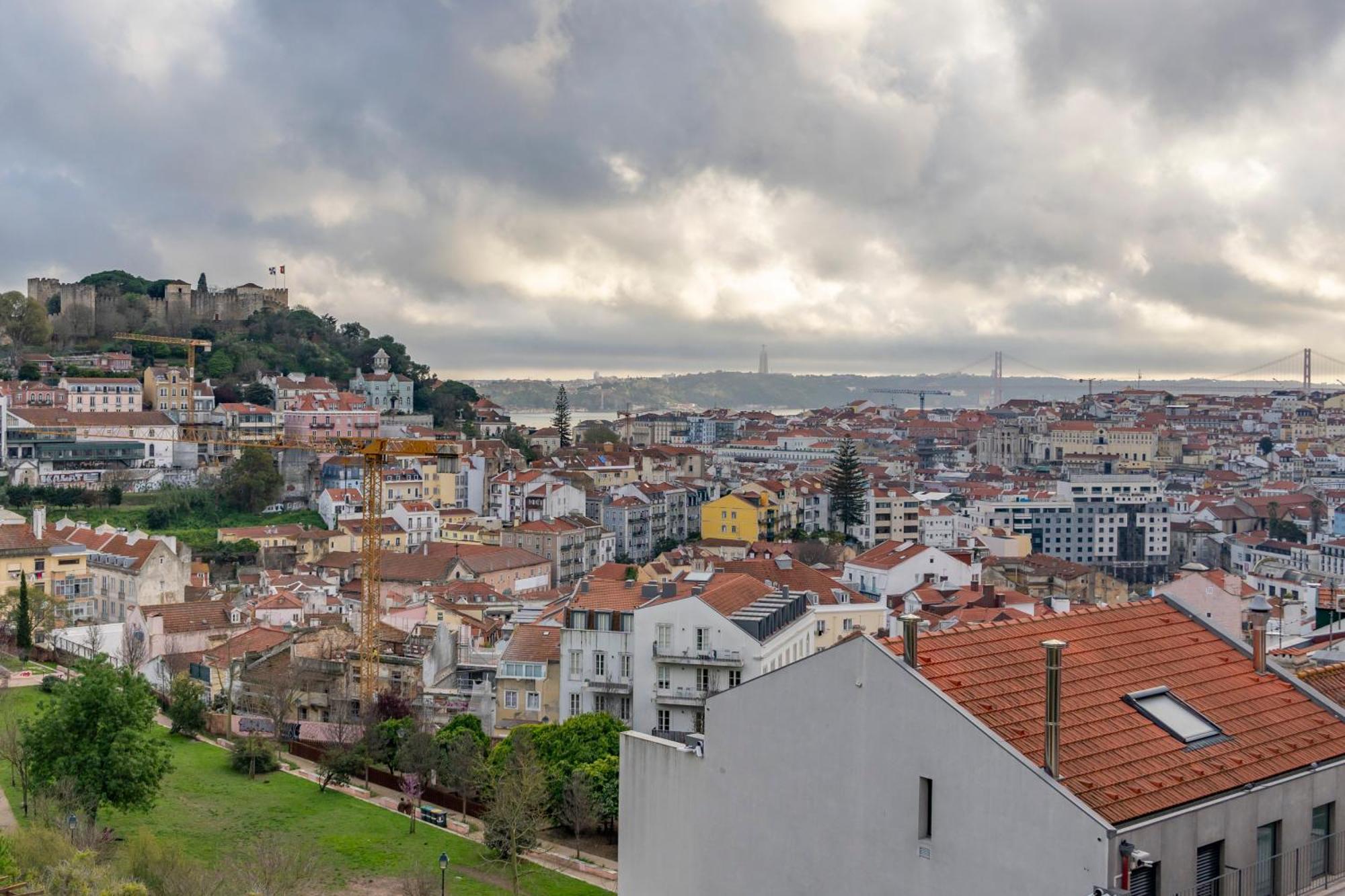 Superb Apartments Overlooking Graca In Lisboa Ngoại thất bức ảnh
