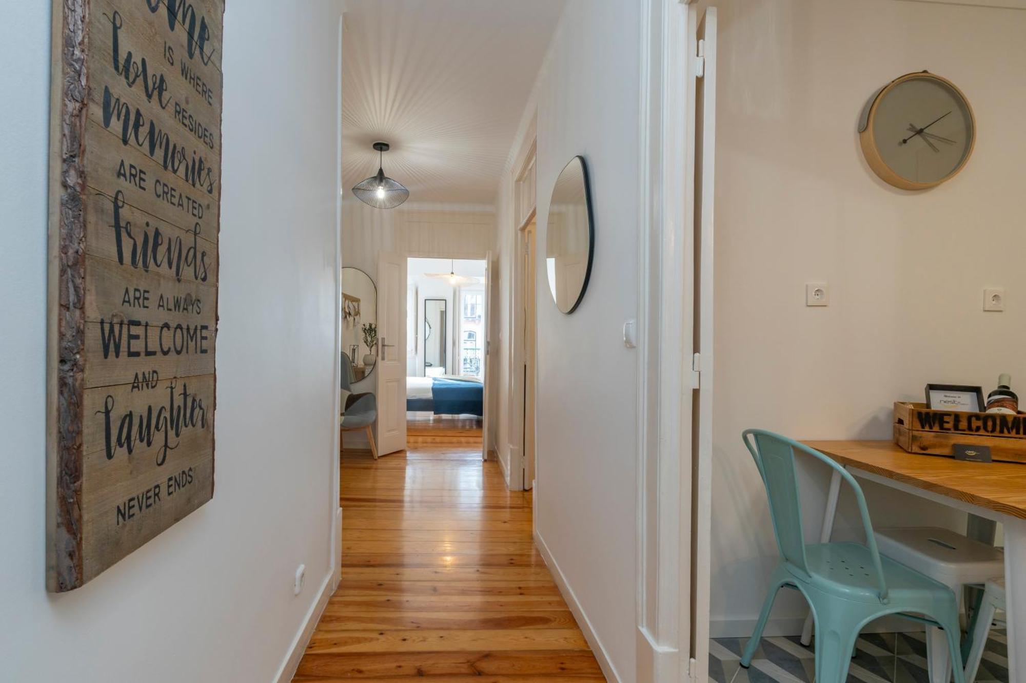Superb Apartments Overlooking Graca In Lisboa Phòng bức ảnh